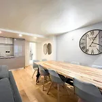 Urbanflat 89 - 3 Bedrooms Parisian Apartment