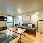 Urbanflat 89 - 3 Bedrooms Parisian Apartment