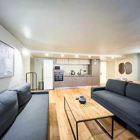 Apartment Urbanflat 89 - 3 Bedrooms Parisian *