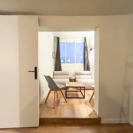 Urbanflat 89 - 3 Bedrooms Parisian Apartment