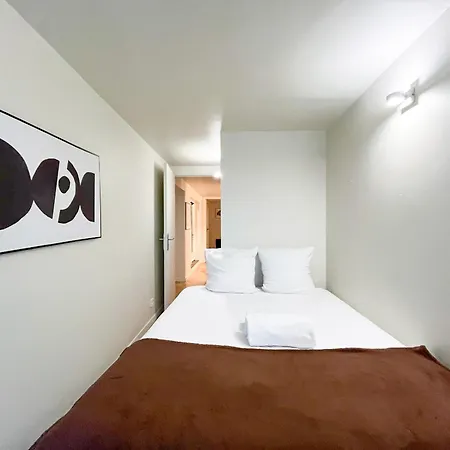 Urbanflat 89 - 3 Bedrooms Parisian Apartment